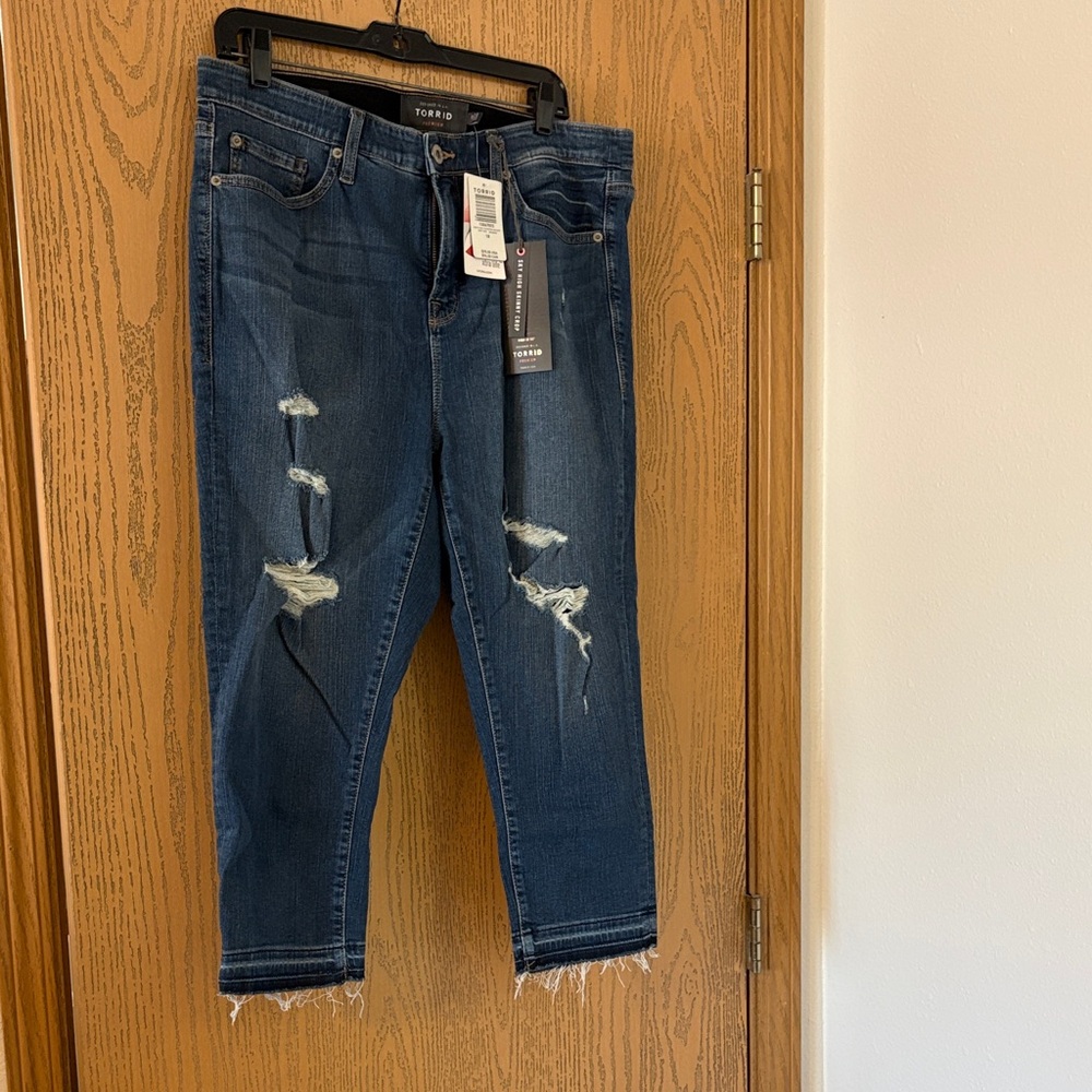 Torrid Women's Dark Blue Distressed Cropped Jeans